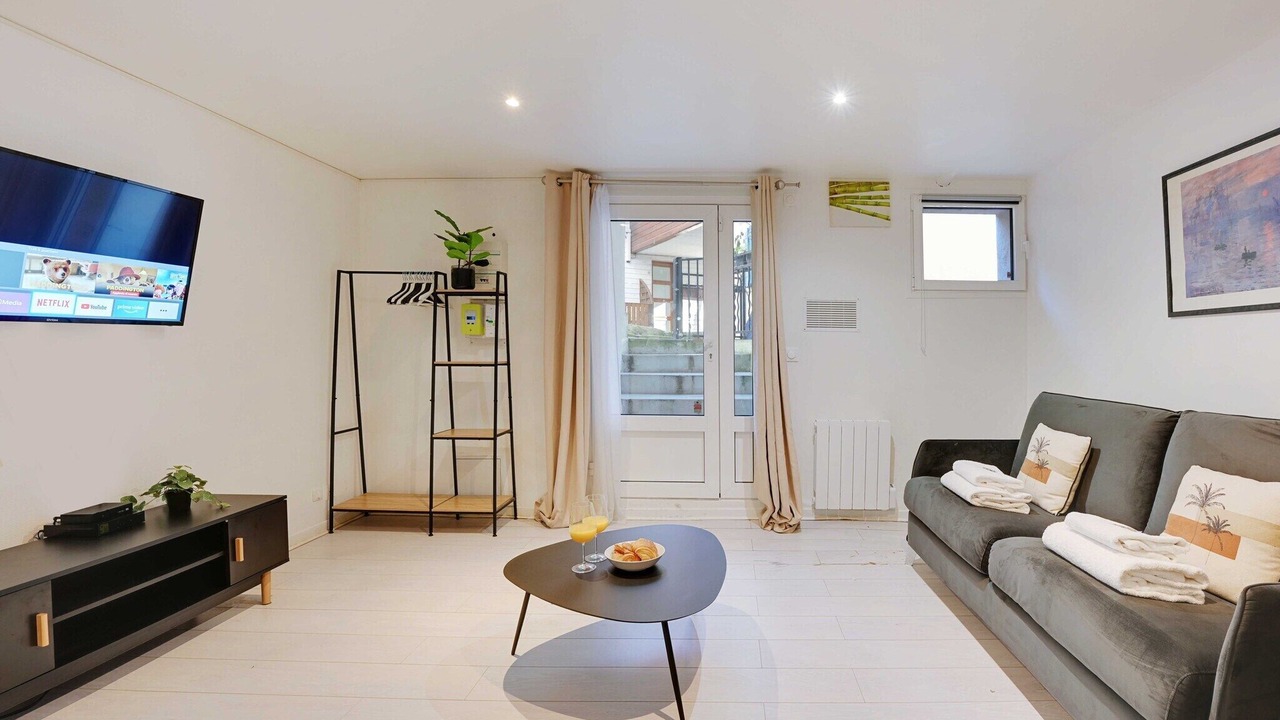 Photo of Livingroom in Le Kremlin-Bicetre