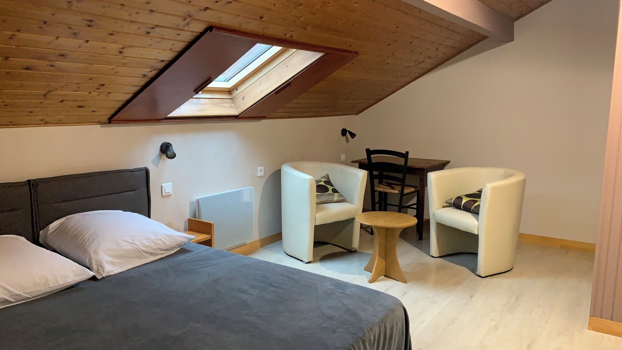 Photo of Bedroom in Nans-sous-Sainte-Anne