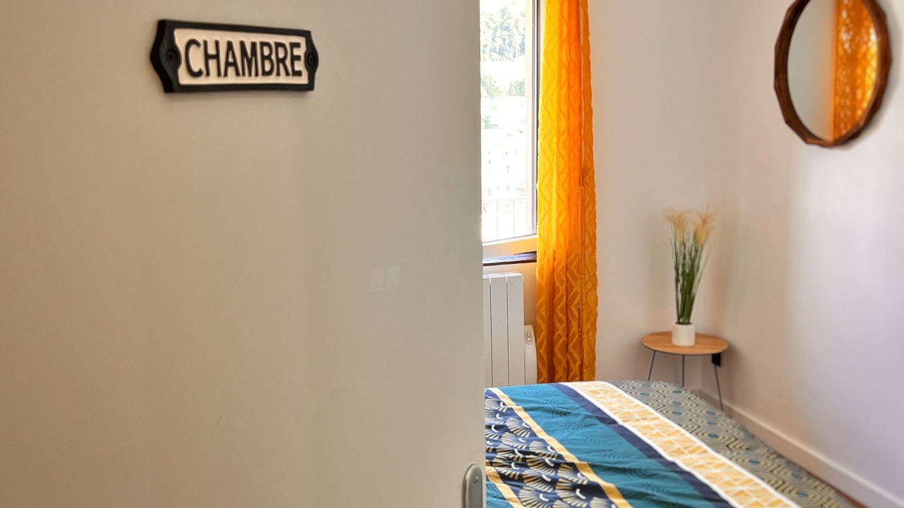 Photo of Bedroom in Saint-Claude