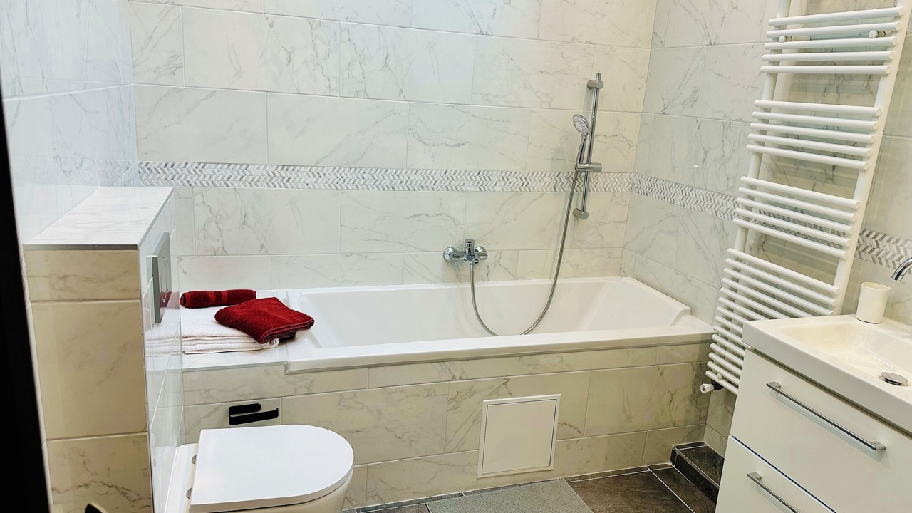 Photo of Bathroom in Antony