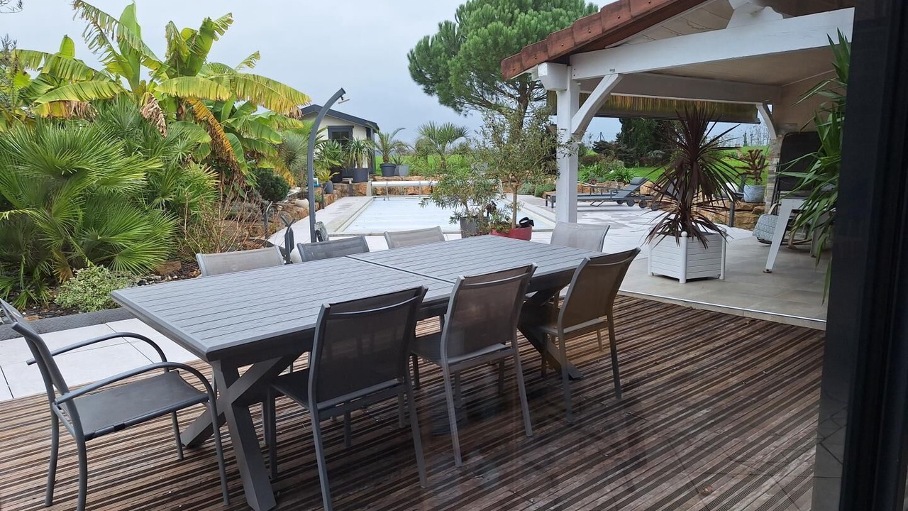 Photo of Outdoor in Sornay