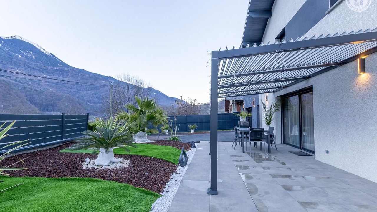 Photo of Outdoor in Cevins