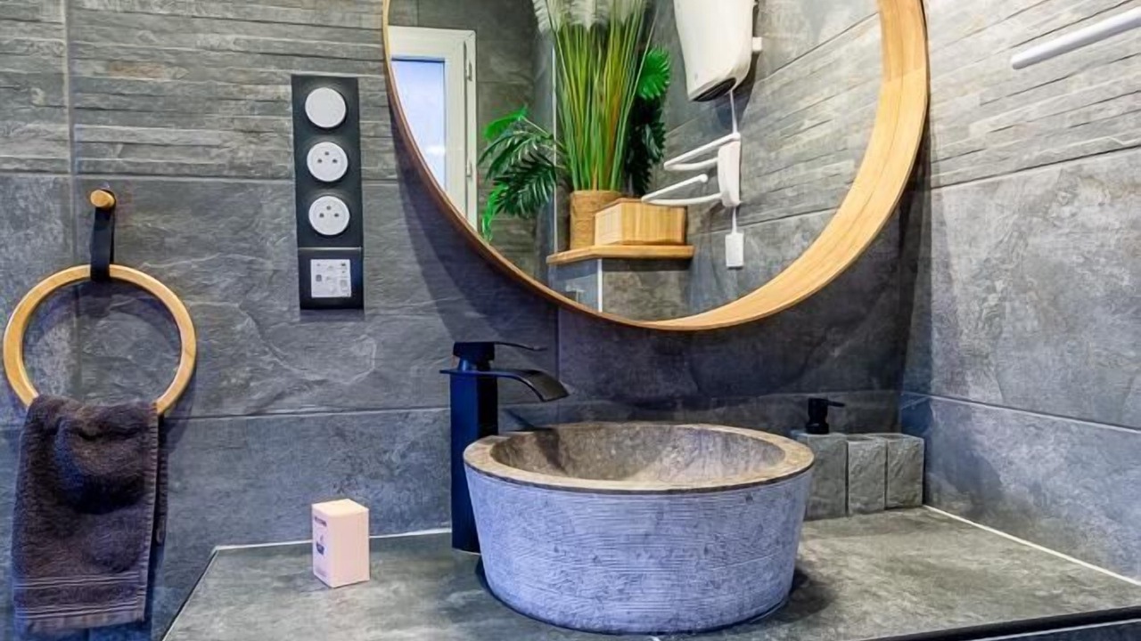 Photo of Bathroom in Cevins