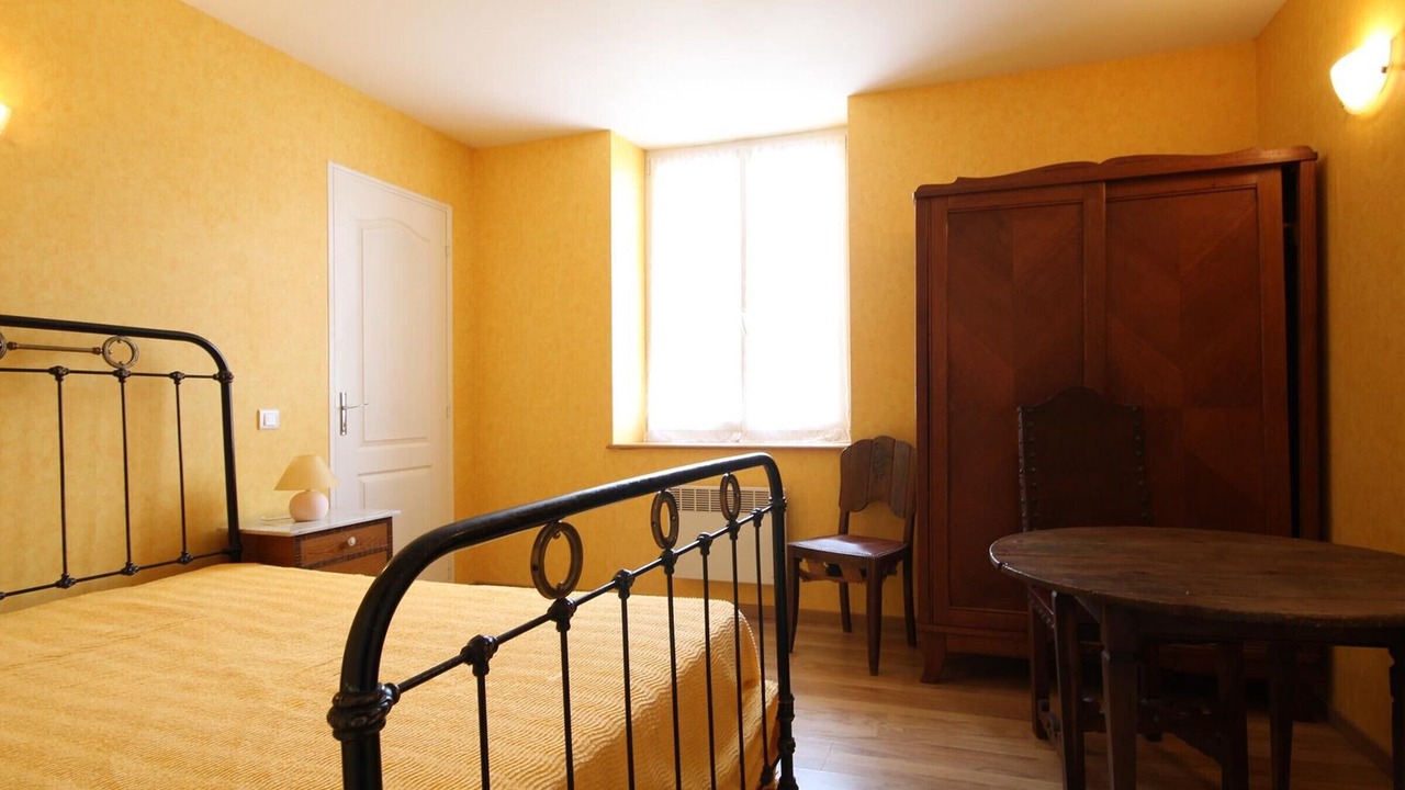 Photo of Bedroom in La Roche-Morey