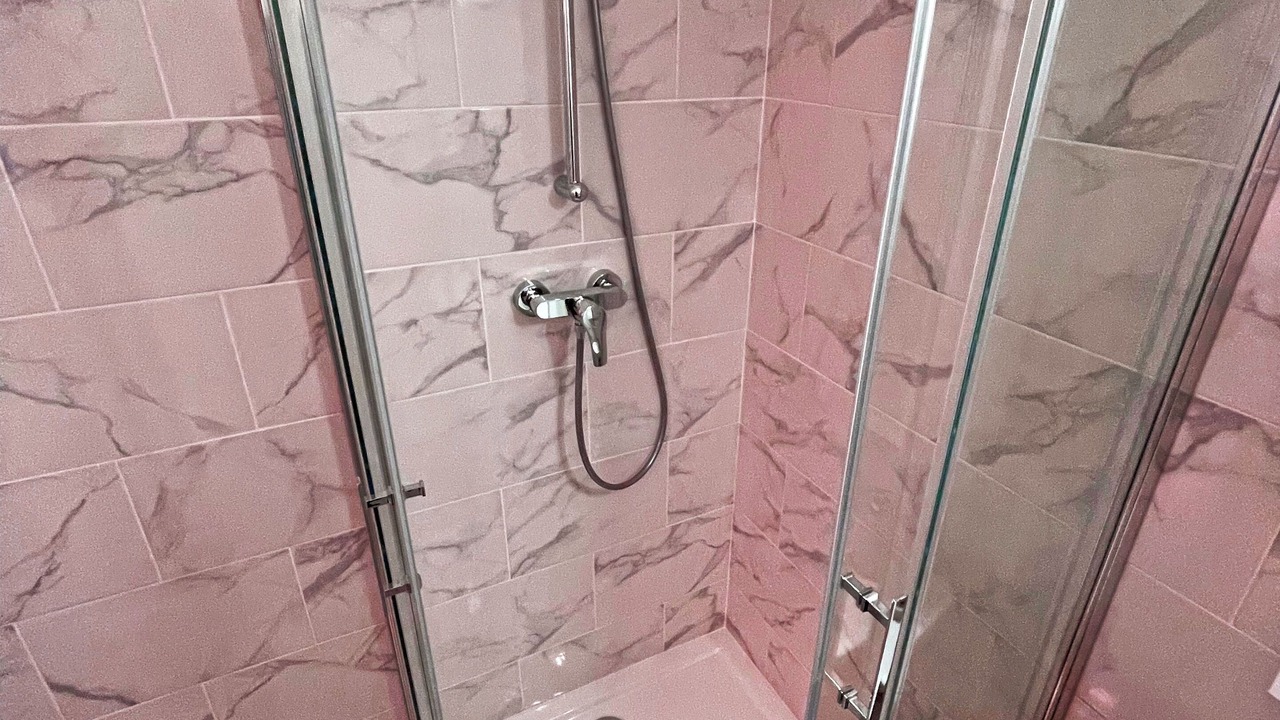 Photo of Bathroom in Bagneux
