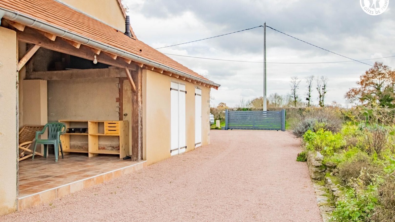 Photo of Outdoor in Saint-Aubin-en-Charollais