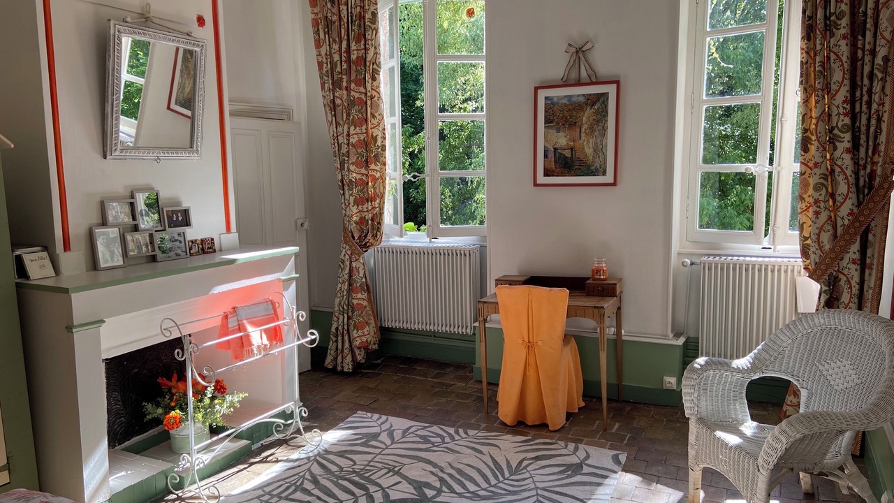 Photo of Bedroom in Cuisery