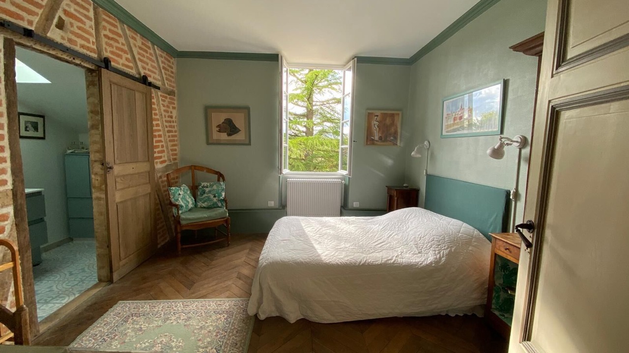 Photo of Bedroom in Cuisery