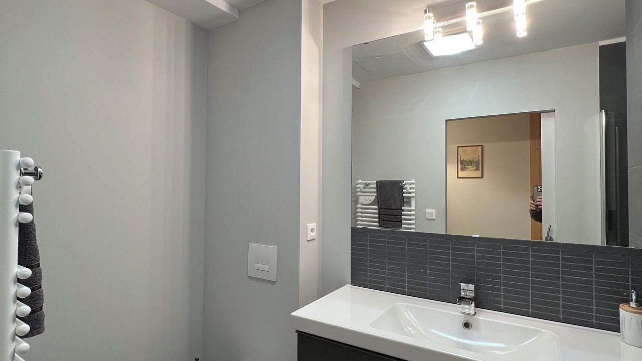 Photo of Bathroom in Besancon Old Town