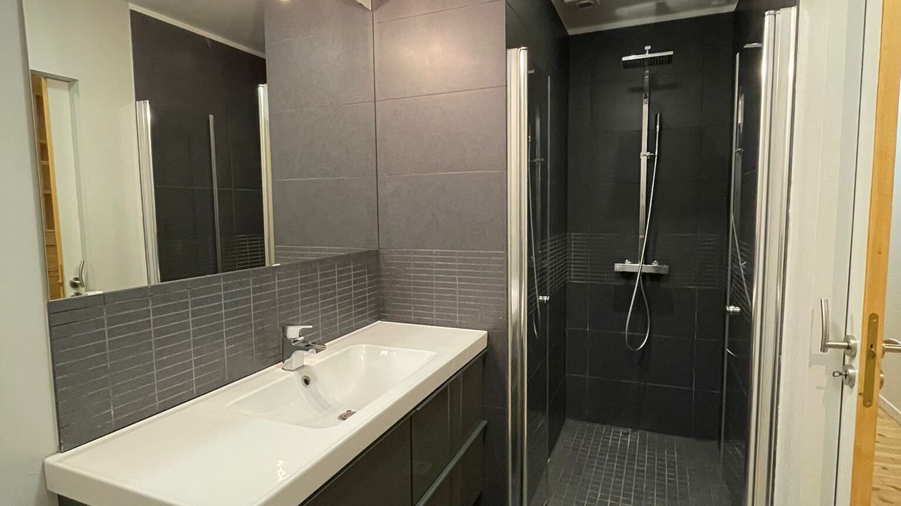 Photo of Bathroom in Besancon Old Town