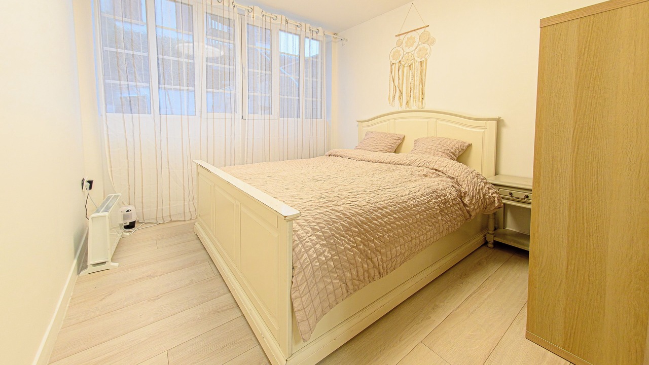 Photo of Bedroom in Orly