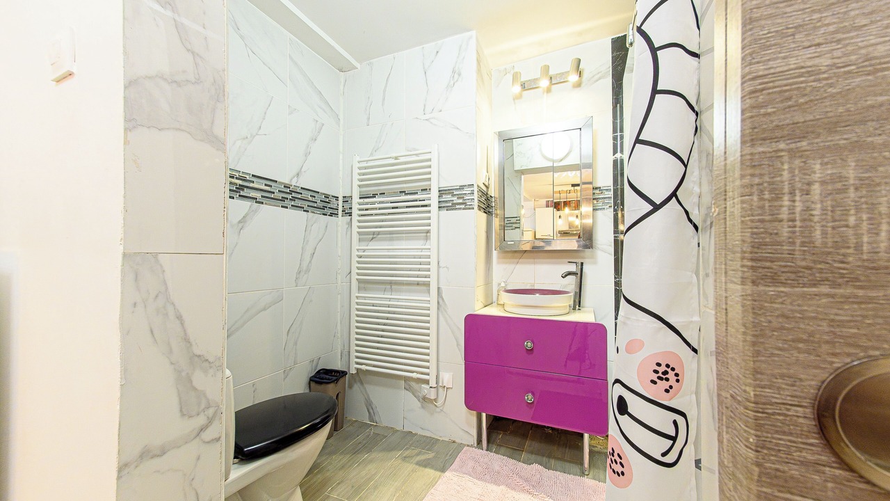 Photo of Bathroom in Orly