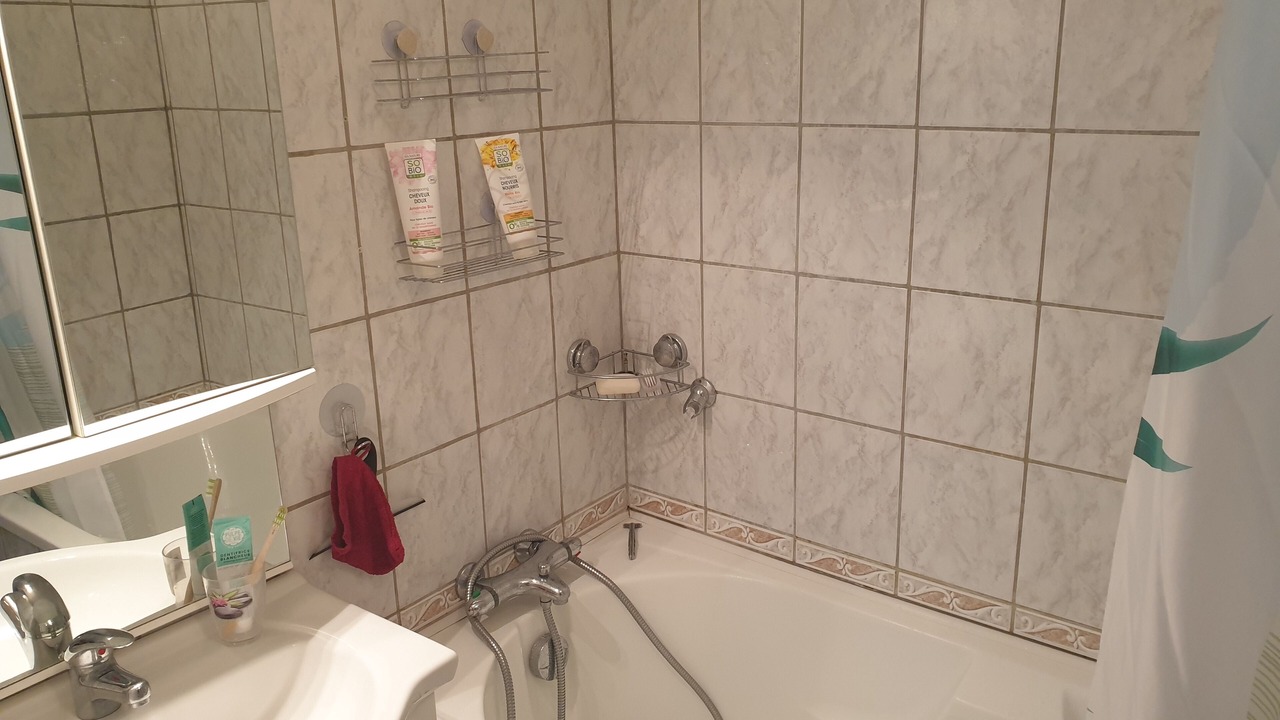 Photo of Bathroom in Reauville