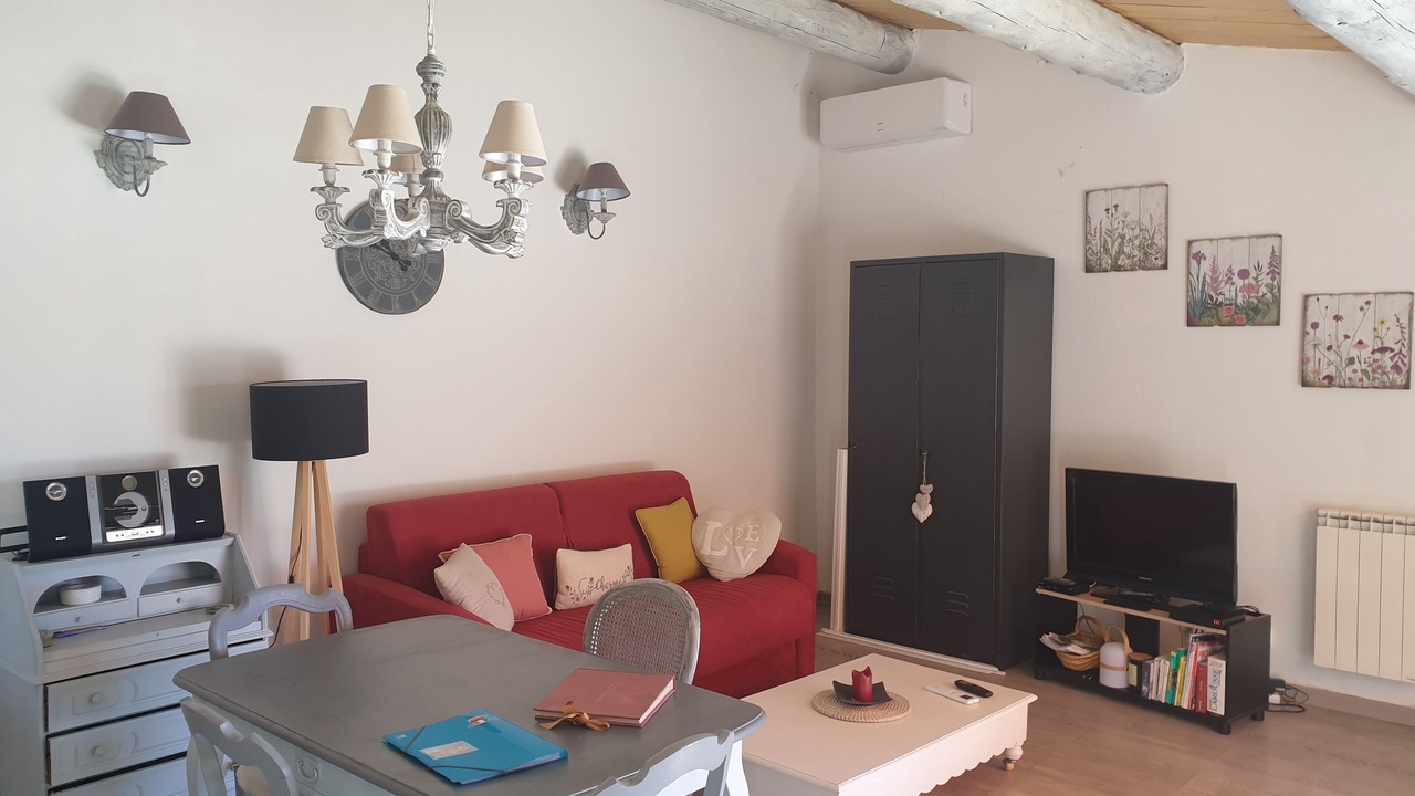 Photo of Livingroom in Reauville