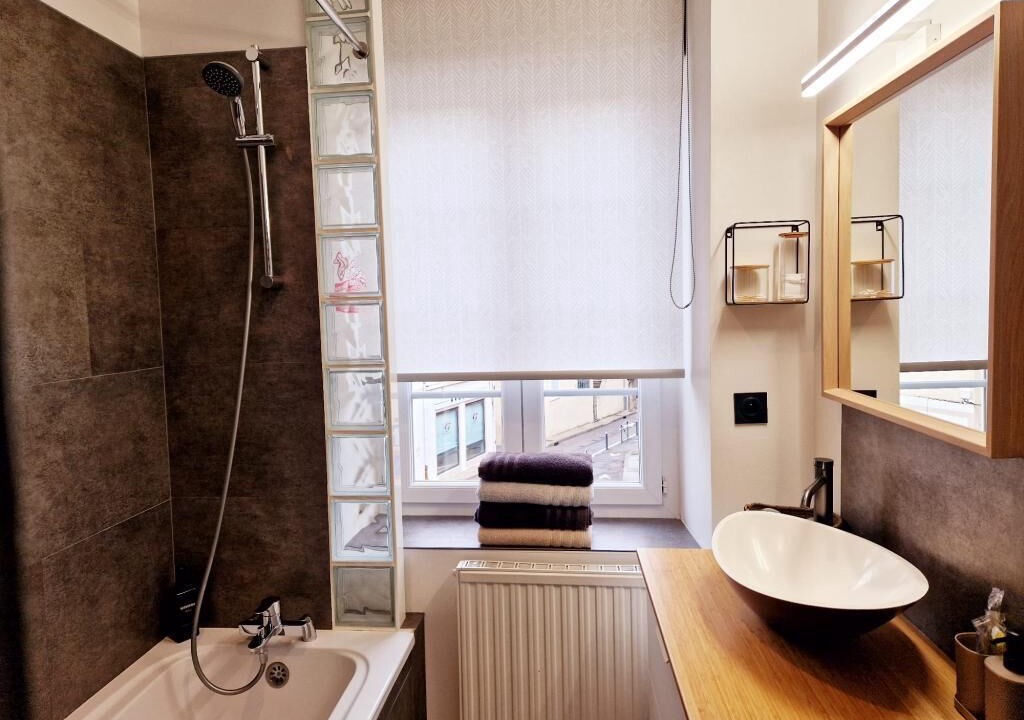 Photo of Bathroom in Tournon-sur-Rhone