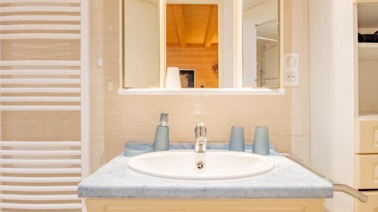Photo of Bathroom in Mouthier-en-Bresse