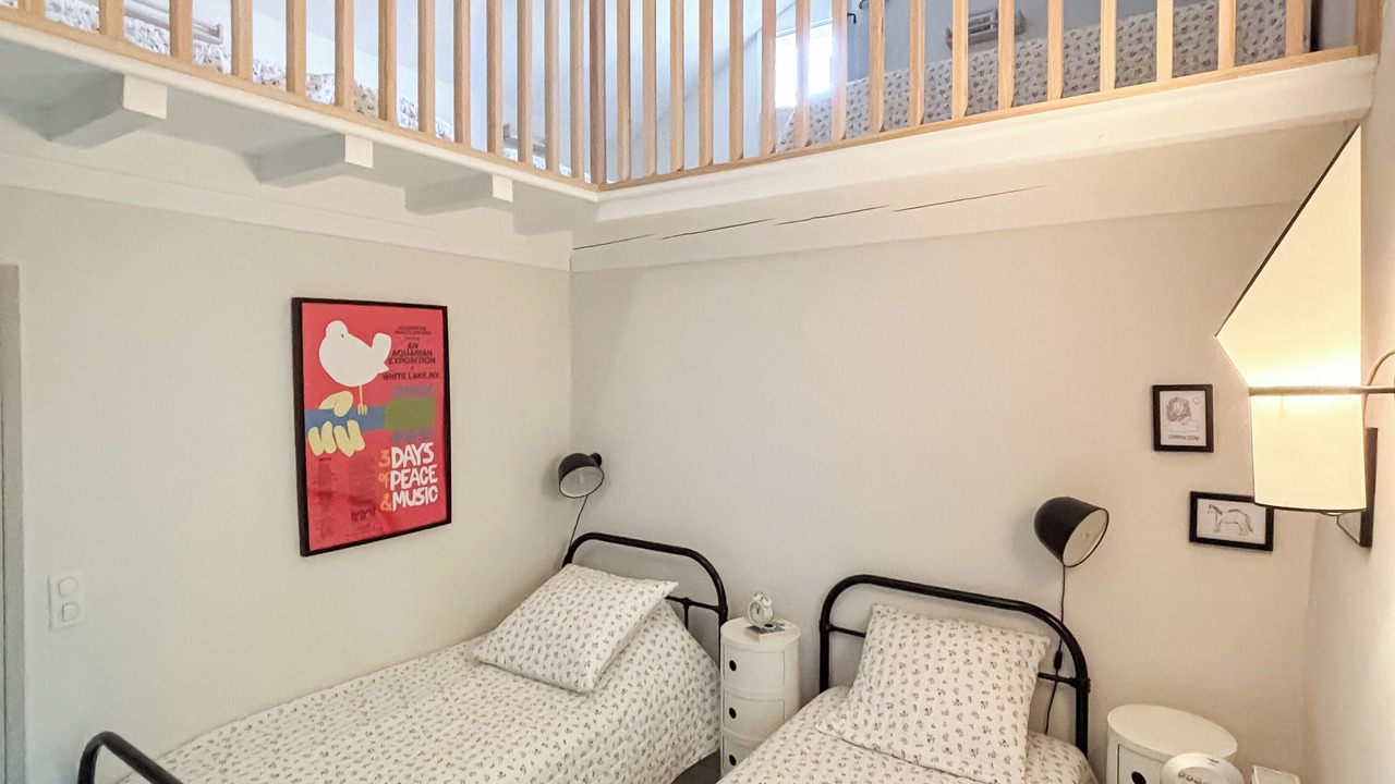 Photo of Bedroom in Saint-Hippolyte-le-Graveyron
