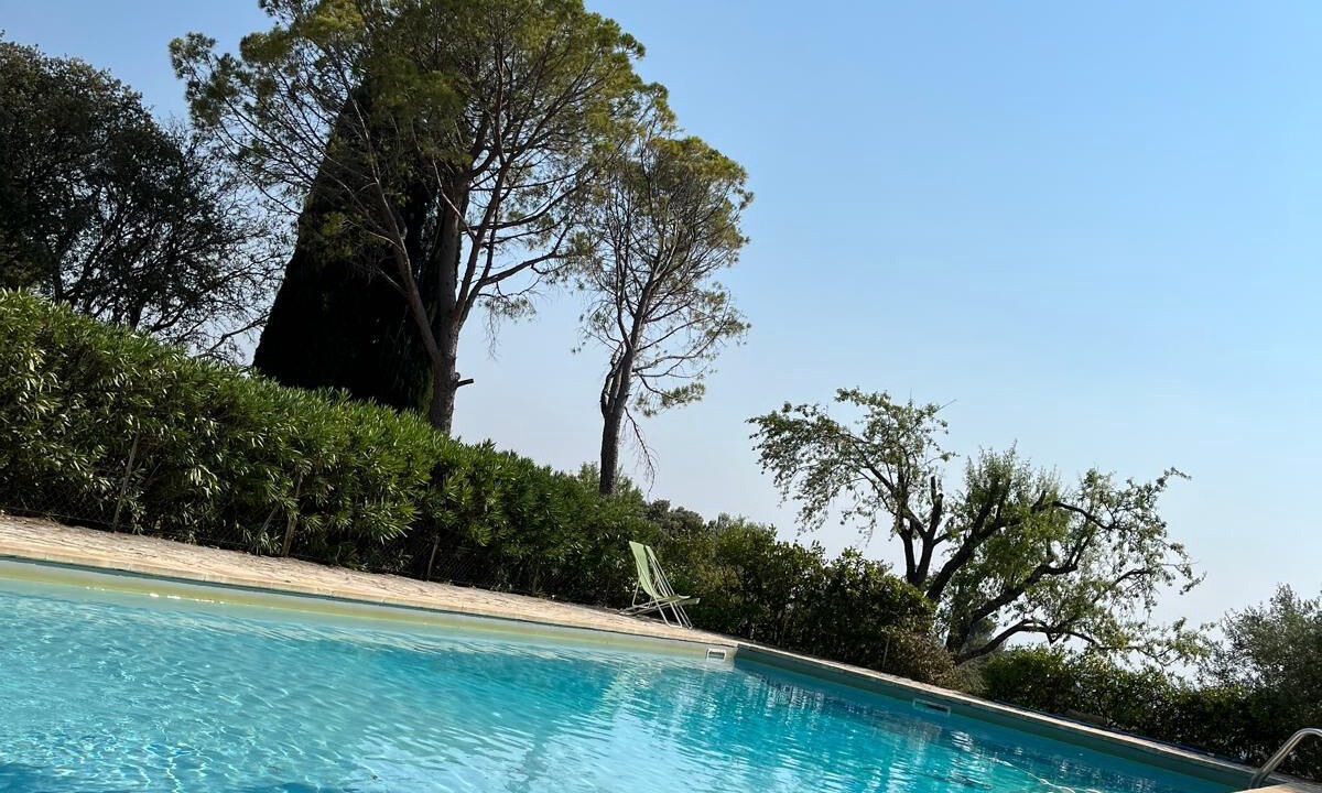 Photo of Outdoor in Saint-Hippolyte-le-Graveyron