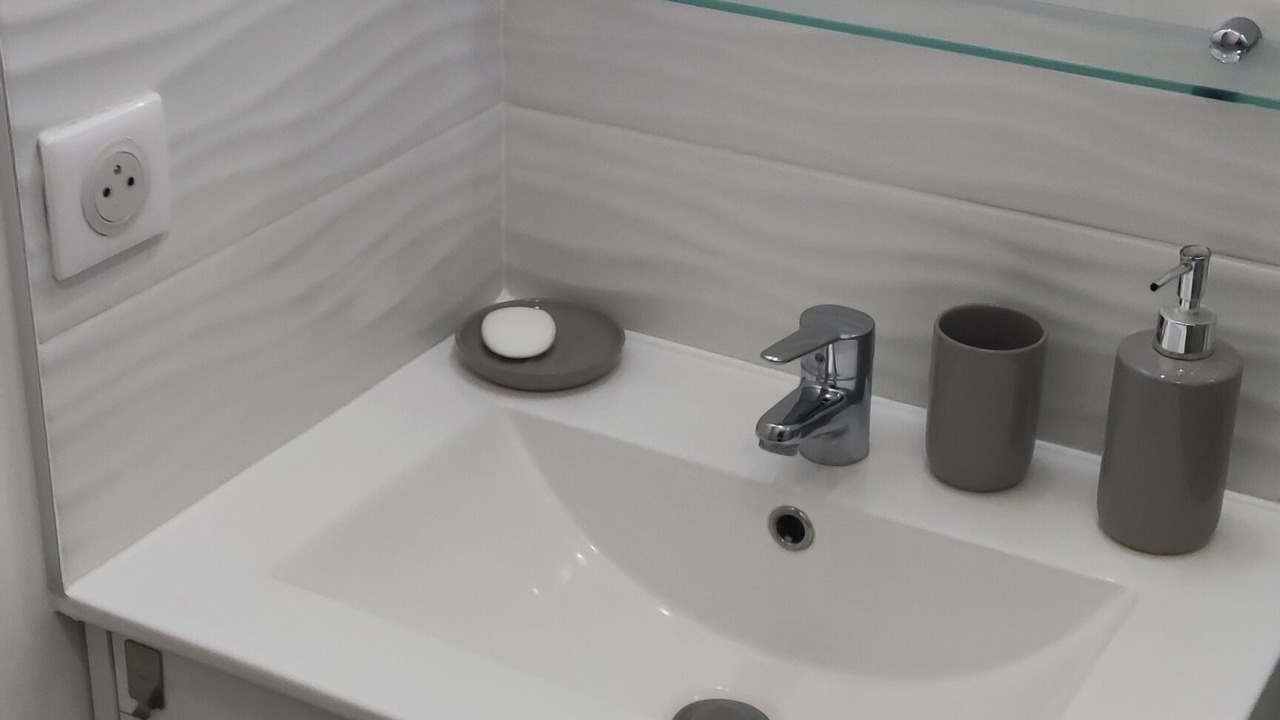 Photo of Bathroom in 13th Arrondissement Gobelins