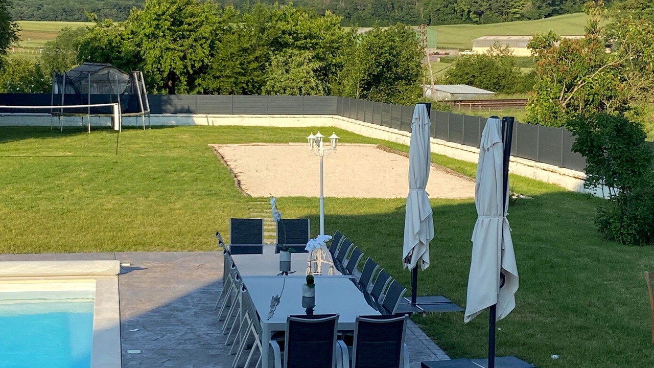 Photo of Outdoor in Gevigney