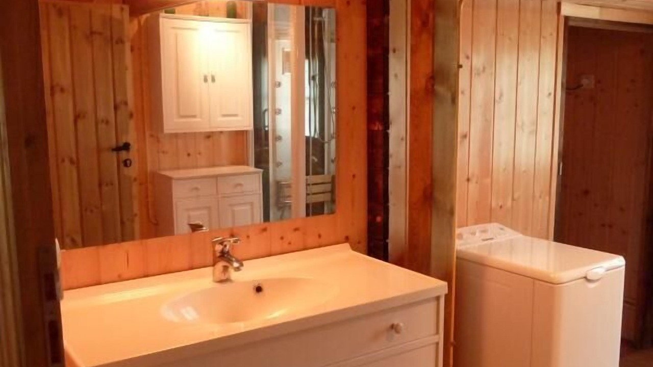 Photo of Bathroom in Mornay