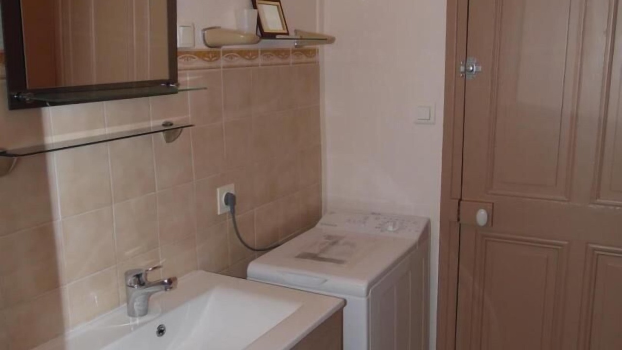 Photo of Bathroom in Cersot