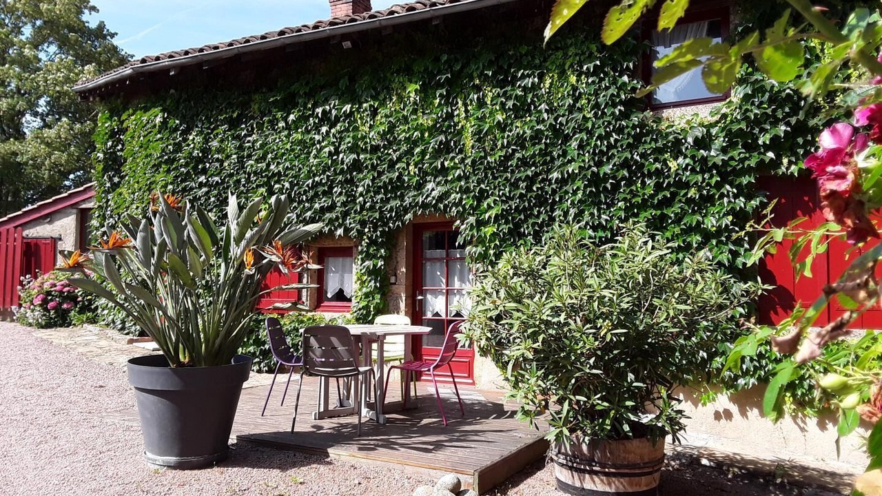 Photo of Outdoor in Jalogny