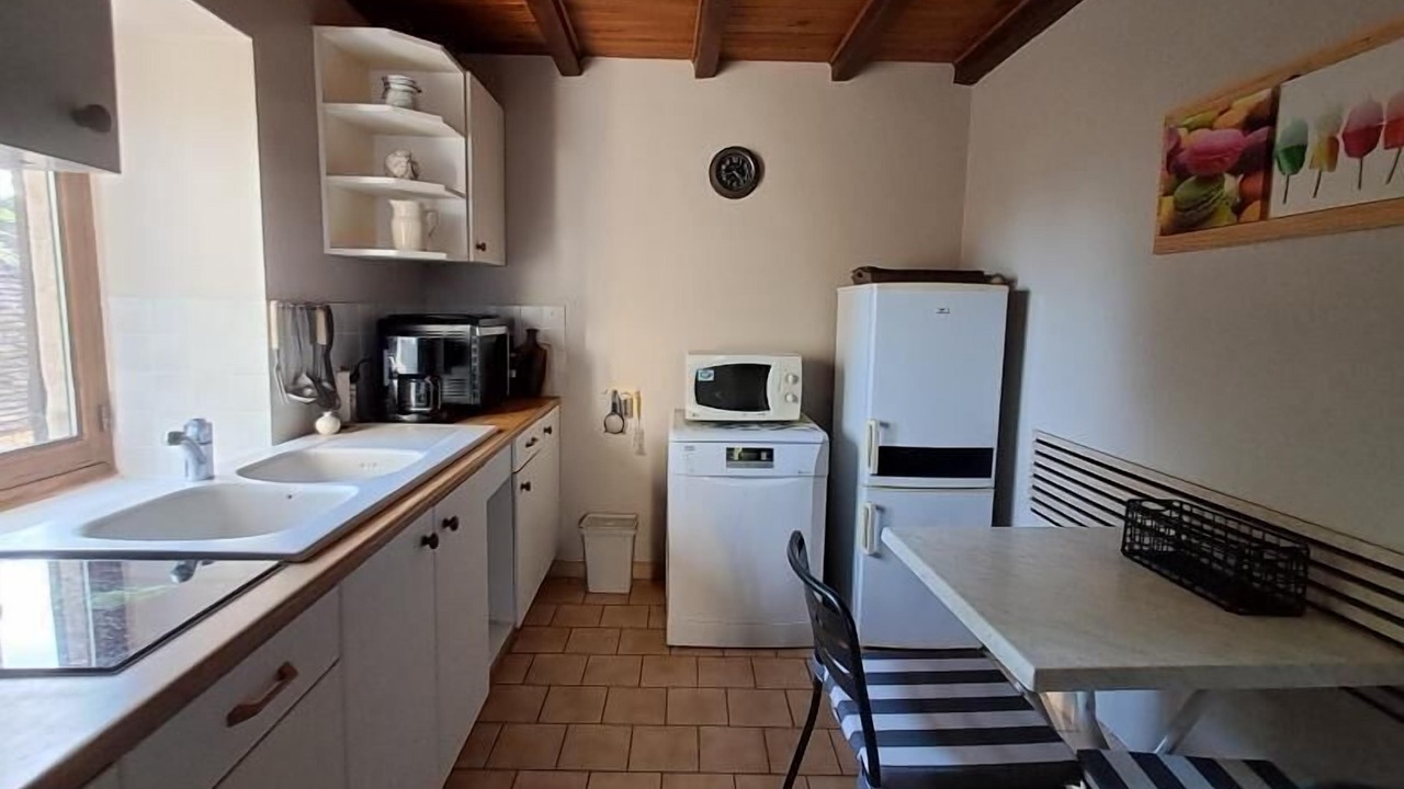 Photo of Kitchen in Genouilly