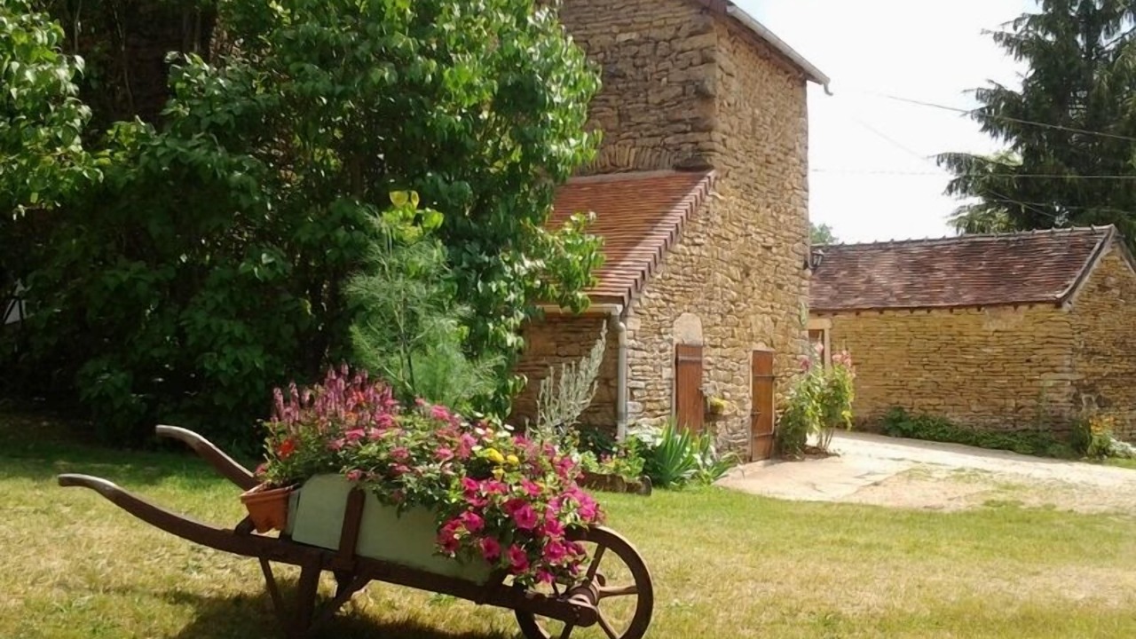 Photo of Others in Genouilly