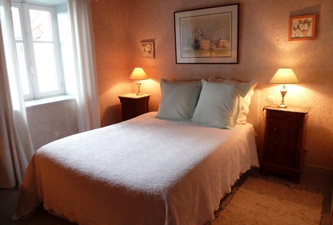 Photo of Bedroom in Fley