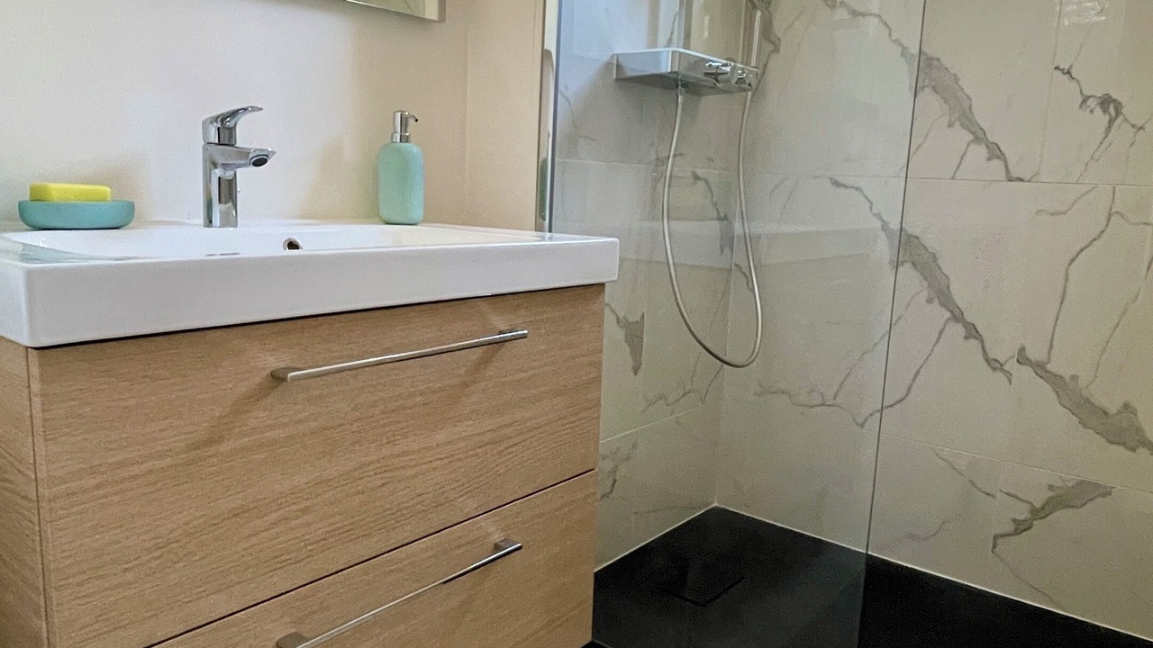 Photo of Bathroom in Villemomble