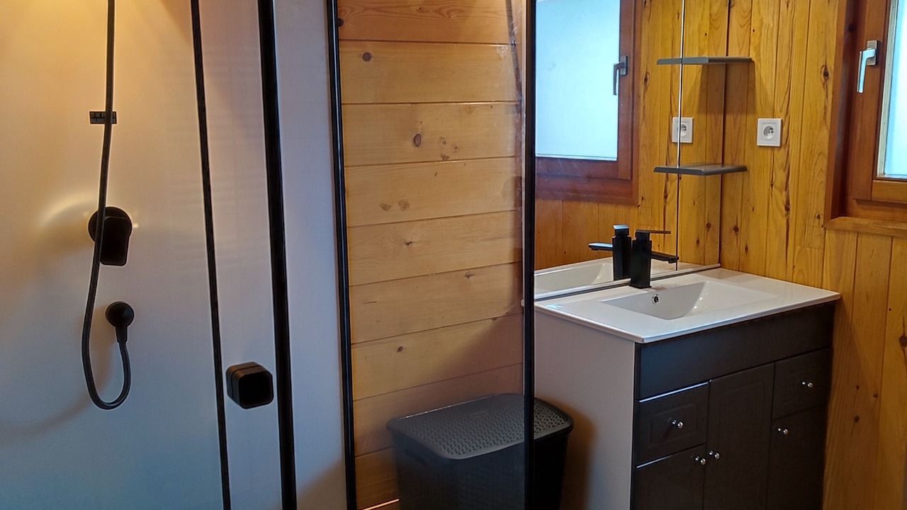 Photo of Bathroom in Saffloz