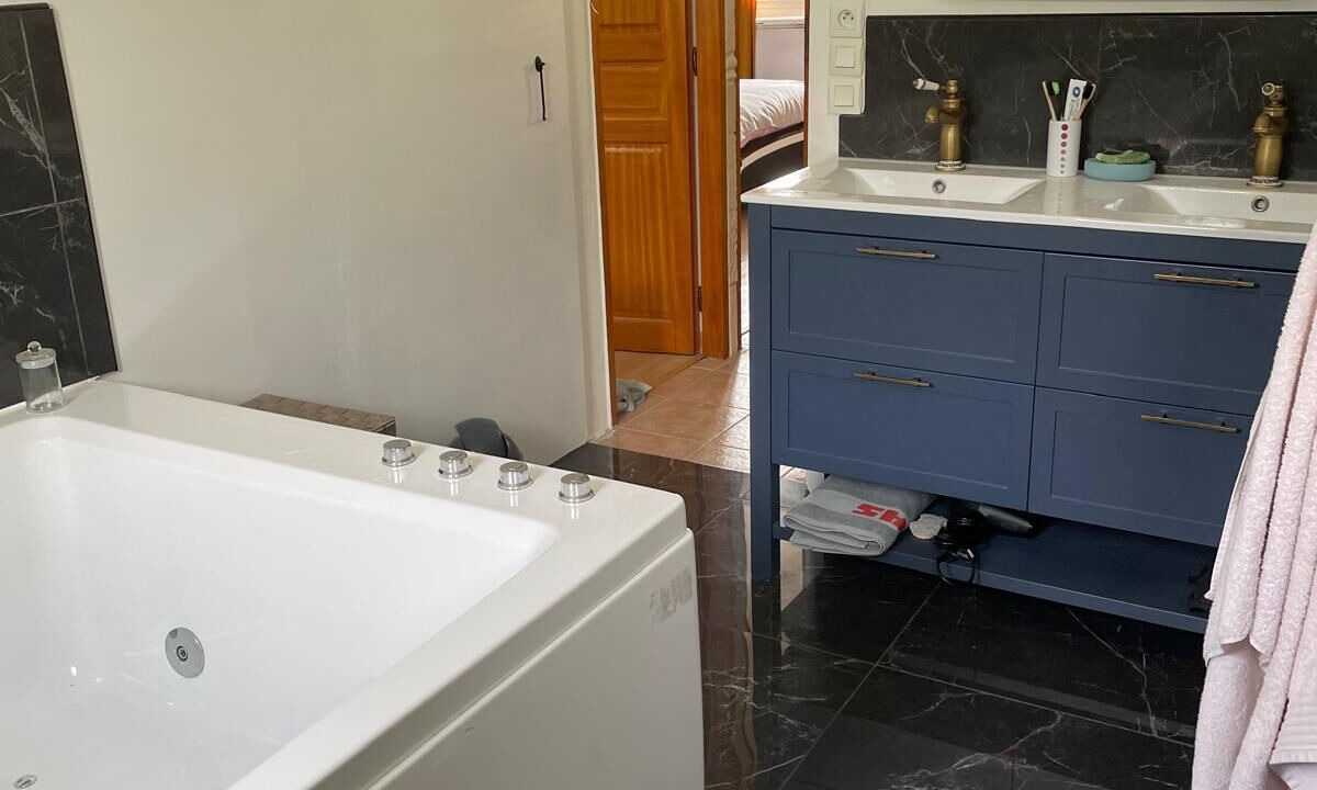 Photo of Bathroom in Grignan