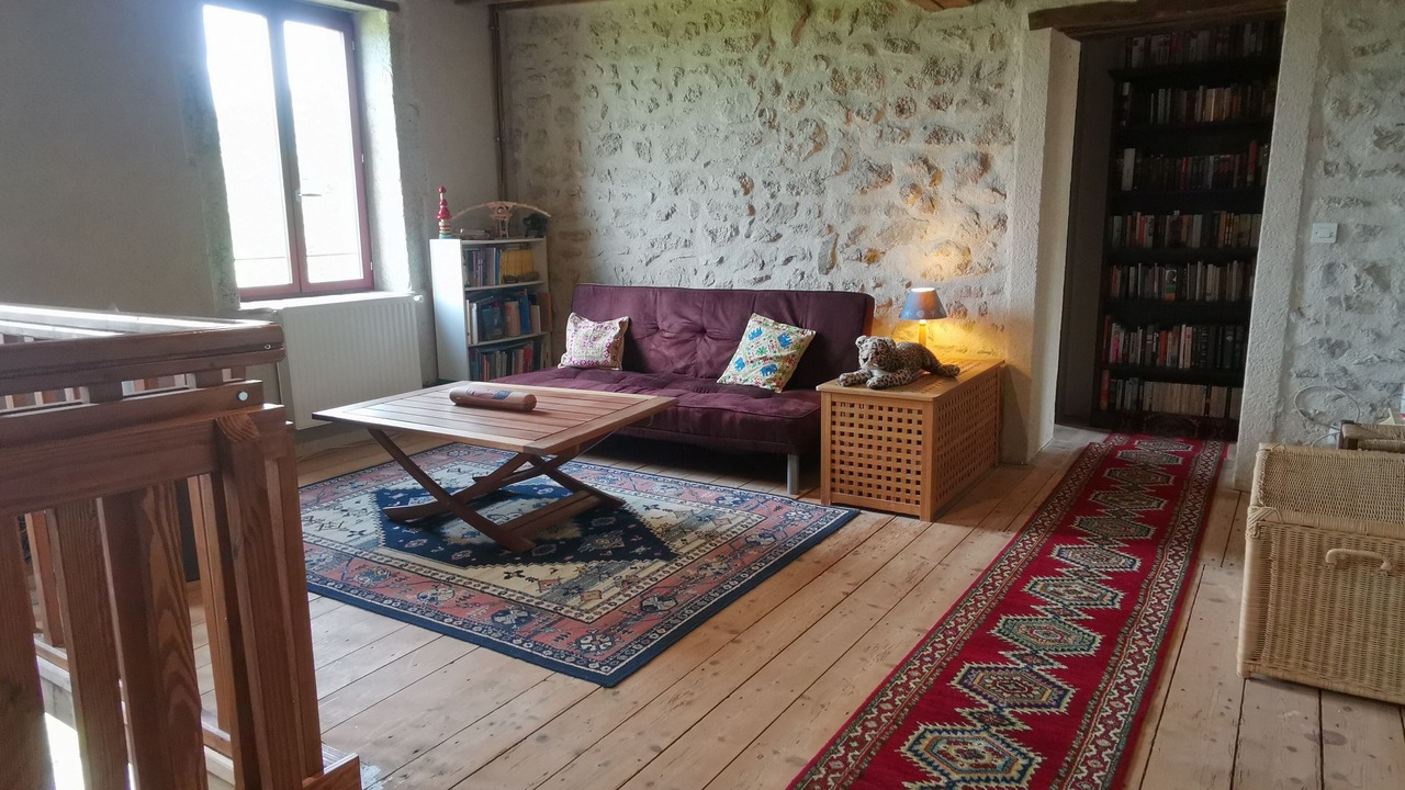 Photo of Livingroom in Saint-Martin-du-Puy