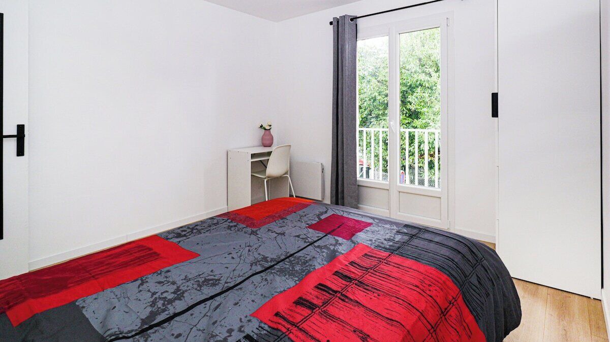 Photo of Bedroom in Bagneux