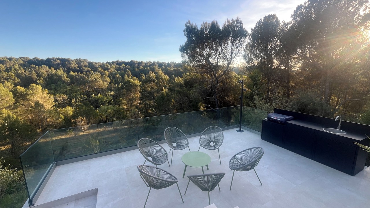 Photo of Patio Balcony in Malemort-du-Comtat