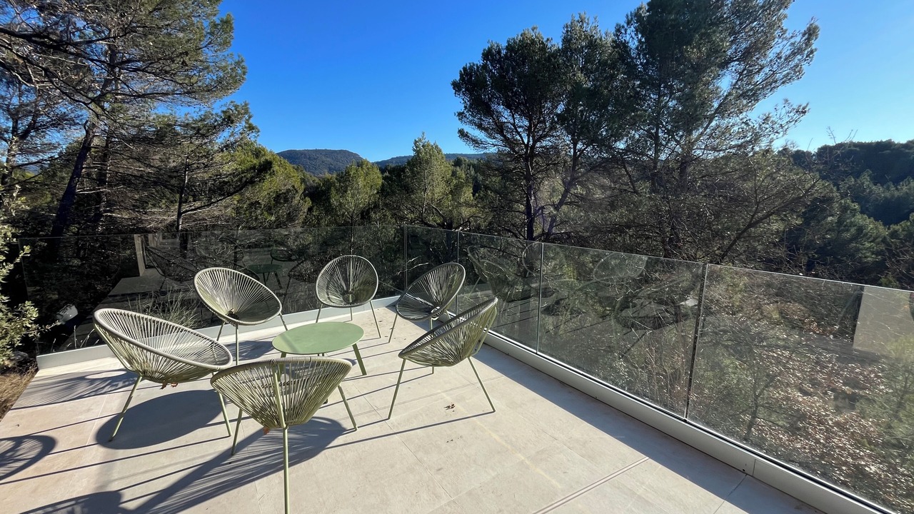 Photo of Patio Balcony in Malemort-du-Comtat