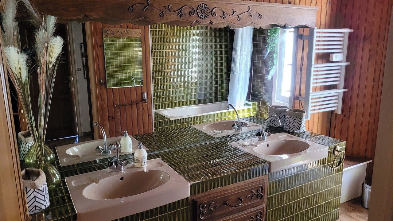 Photo of Bathroom in Hautmougey