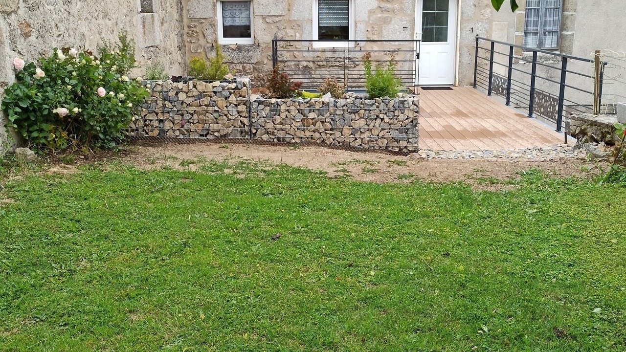Photo of Outdoor in Le Buisson
