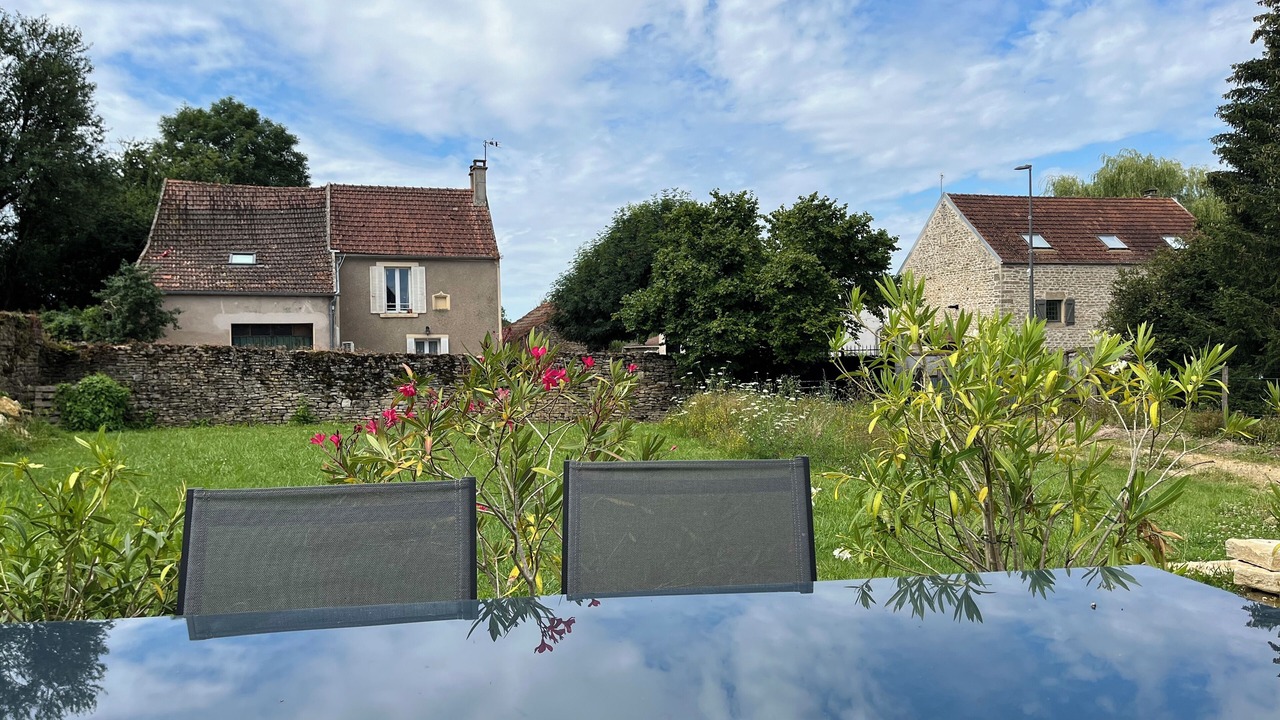 Photo of Outdoor in Blacy