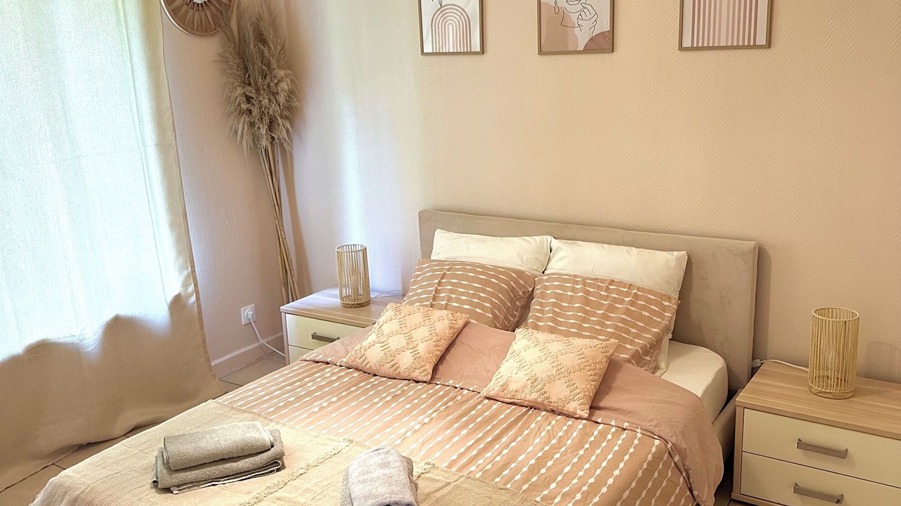 Photo of Bedroom in Hayange