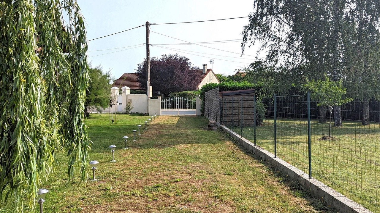 Photo of Outdoor in Pesmes