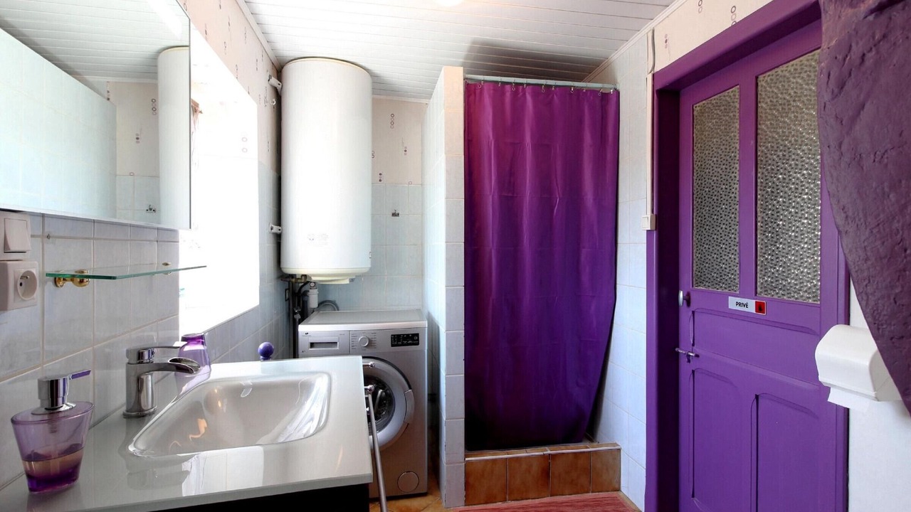 Photo of Bathroom in Anchenoncourt-et-Chazel