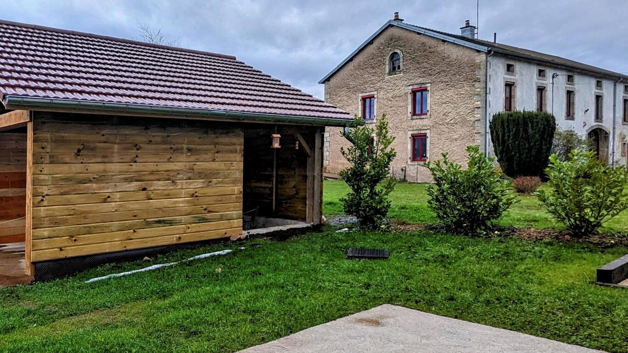 Photo of Outdoor in Amage