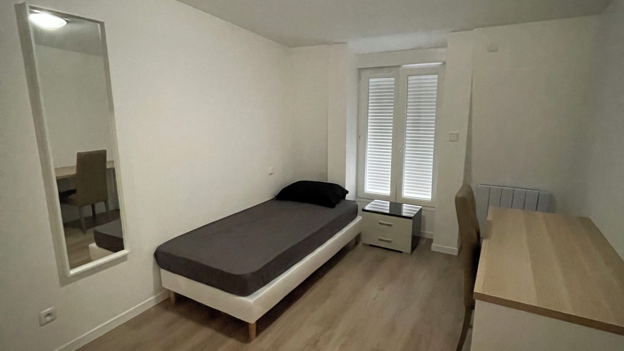 Photo of Bedroom in Villejuif