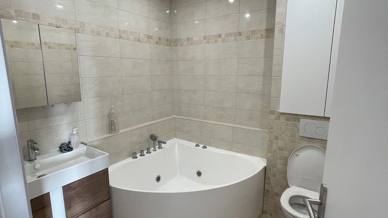 Photo of Bathroom in Villejuif