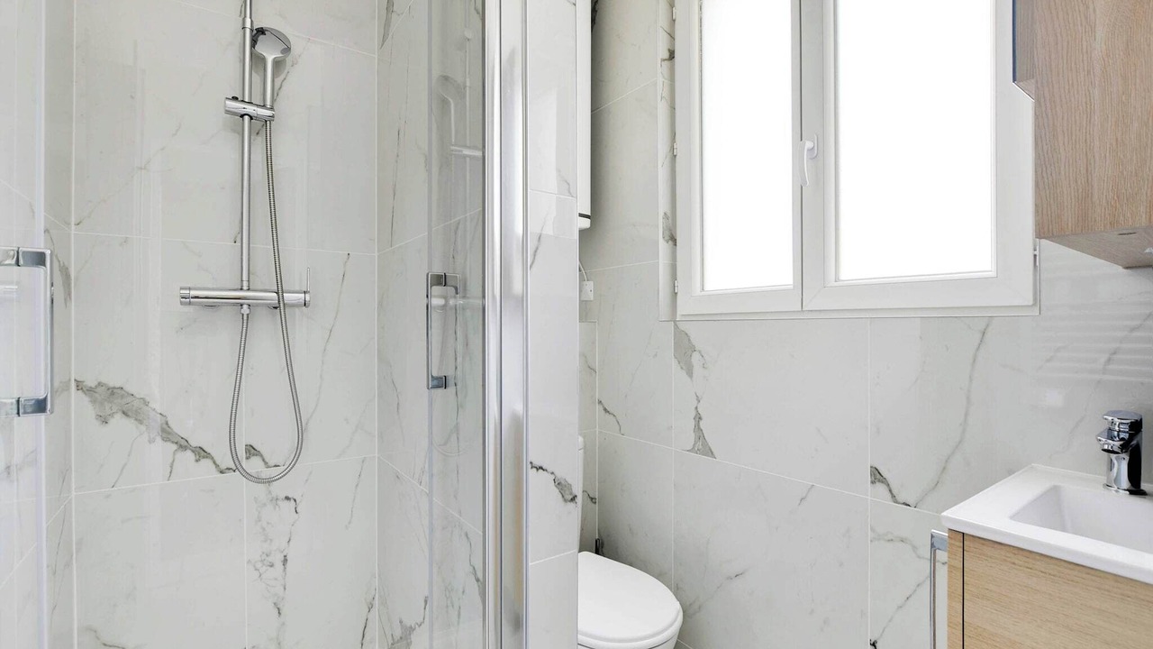 Photo of Bathroom in Petit-Ivry