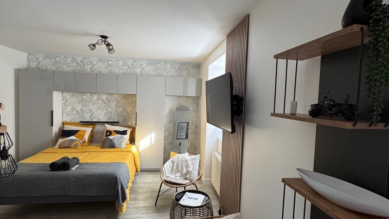Photo of Bedroom in Besancon Old Town