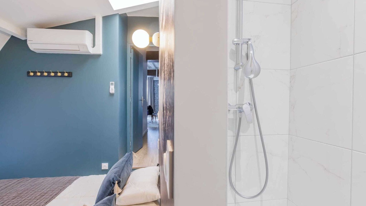 Photo of Bedroom in Notre-Dame-des-Champs