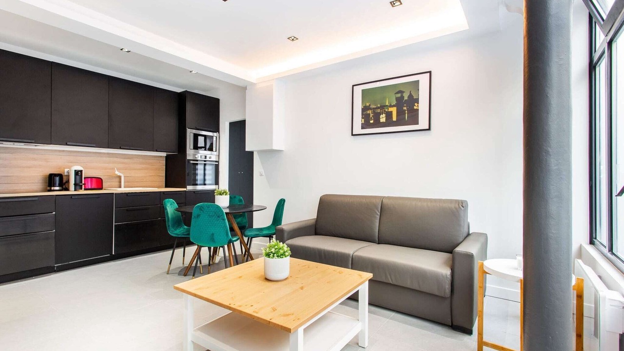 Photo of Livingroom in 12th Arrondissement